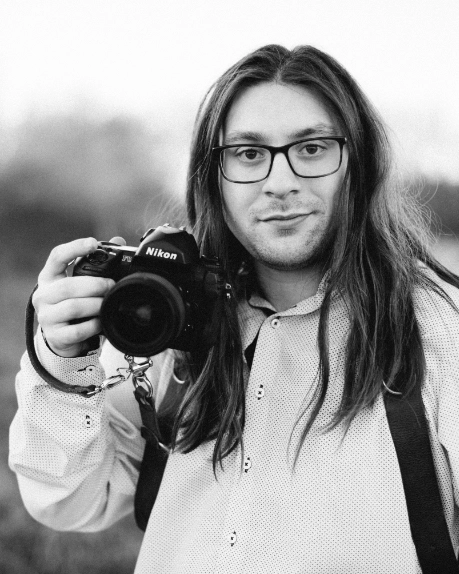 Photographe professionnel en noir et blanc – Alexandre Topolewski, spécialiste du mariage et du couple en Charente à Angoulême, Cognac, Bordeaux.