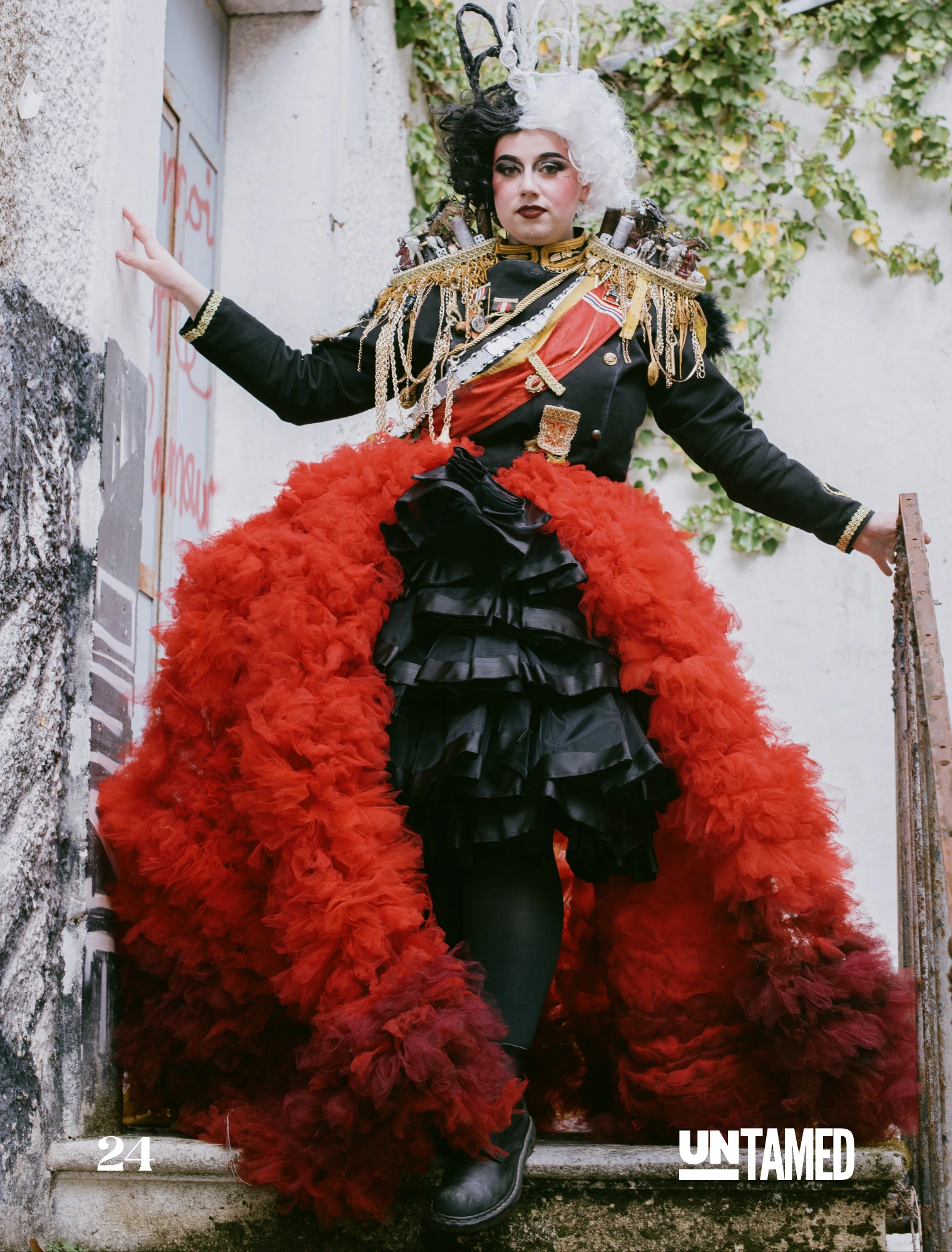 Photographie de la série Cruella d'Enfer publiée dans Untamed Fashion, photographe Alexandre Topolewski